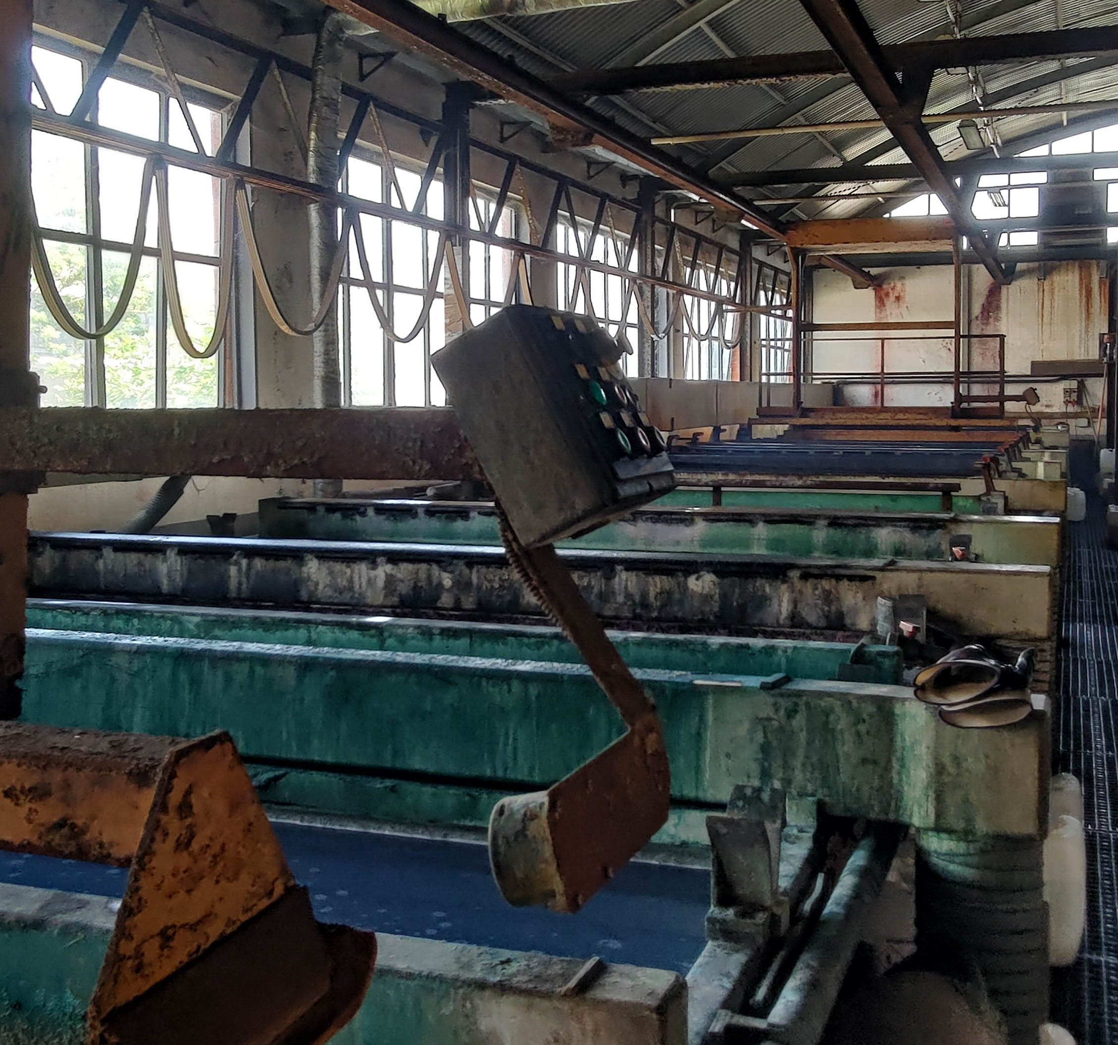 Panoramica dell'impianto statico con le vasche, G.Z. zincatura